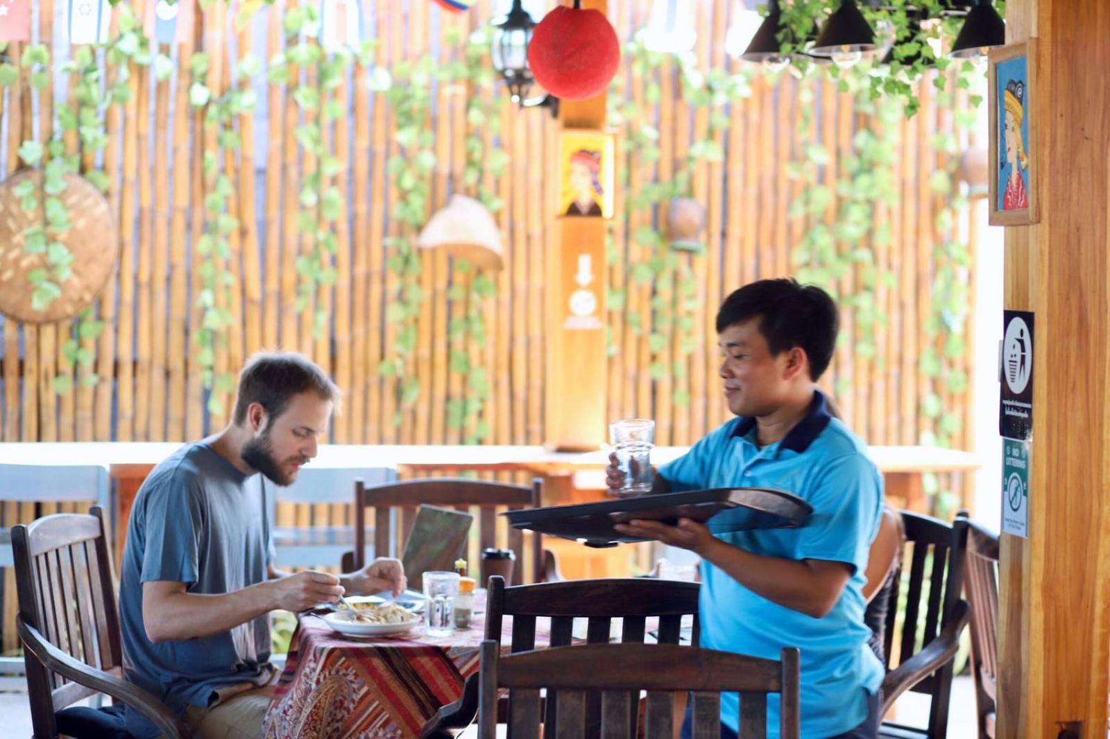 Chanthavong Hostel Luang Prabang Extérieur photo